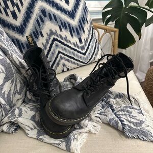 1460 DOC Martens!!!